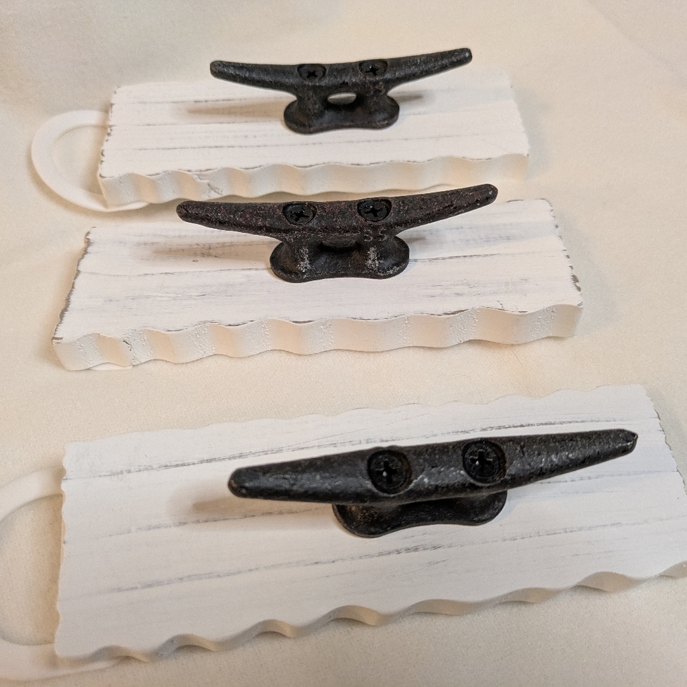 Wall Hooks Cast Iron Nautical Beach  Summer Decor Boat White Wood Set of 3